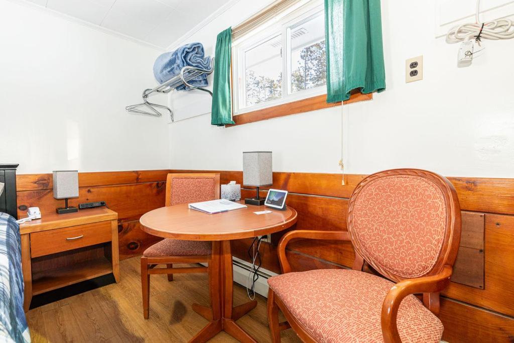West Bethel Motel Eksteriør billede